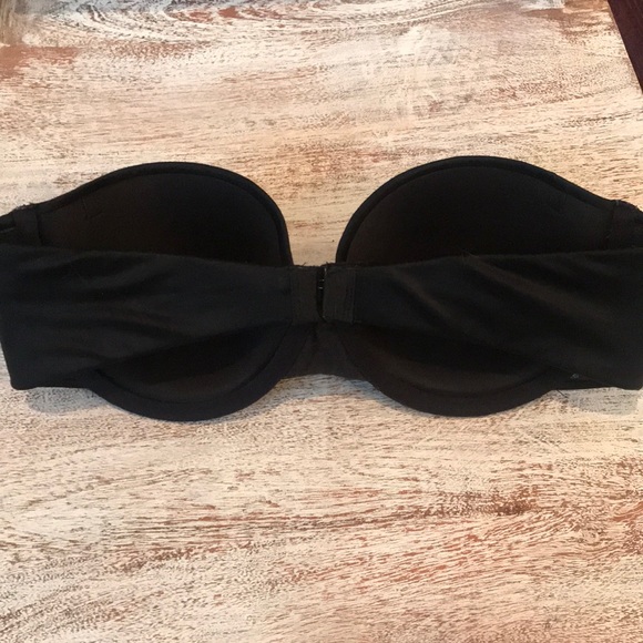 Maidenform Black Strapless Bra. EUC. - Picture 2 of 4